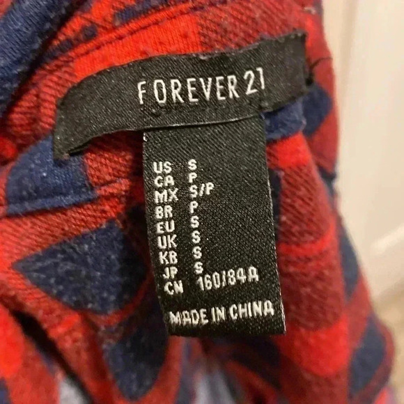 Forever 21 Red Flannel  Size Small button up shirt - Picture 8 of 8